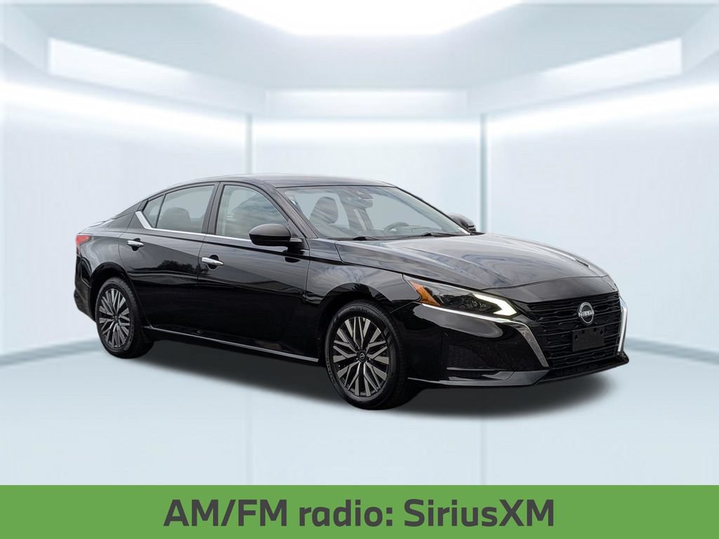 Certified 2024 Nissan Altima 2.5 SV FWD image 10