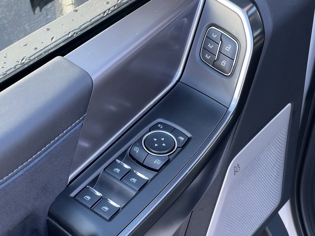 New 2025 Ford F150 Platinum w/ Equipment Group 702A High image 10