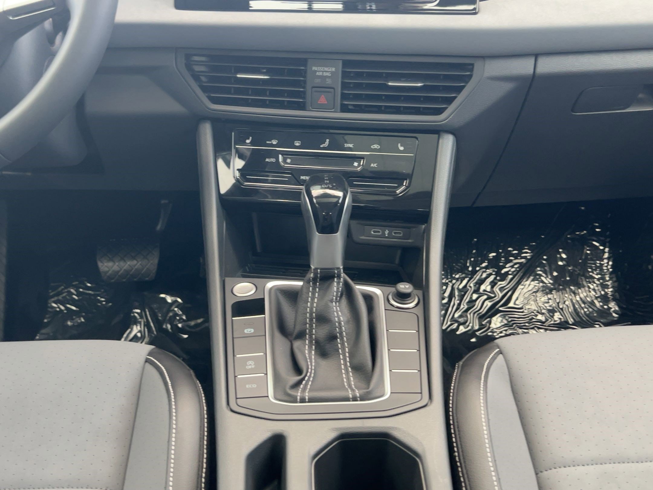 New 2026 Volkswagen Jetta SE image 18