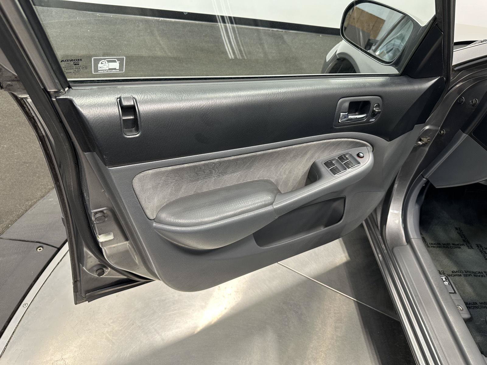 Used 2004 Honda Civic EX image 10