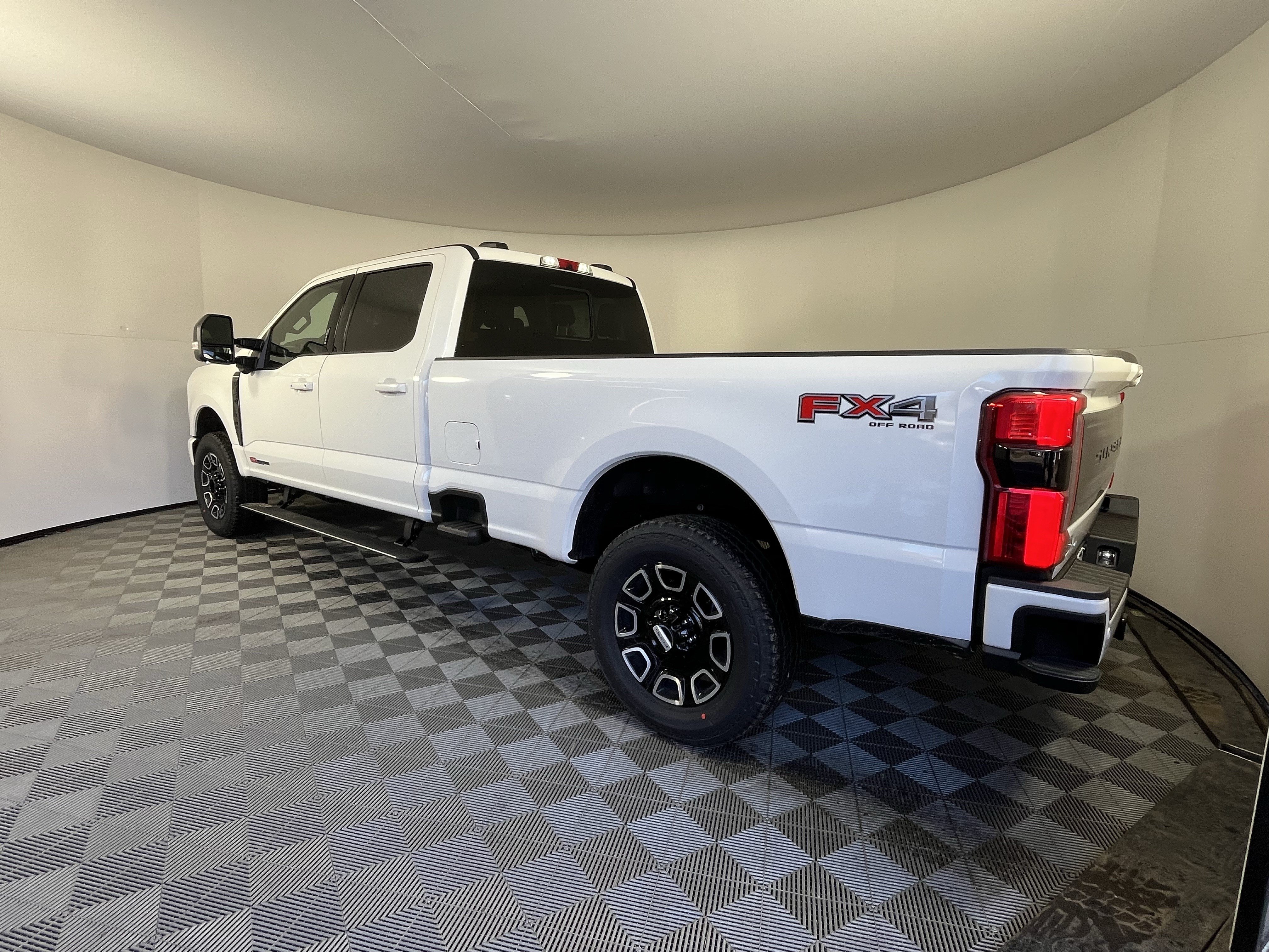 New 2026 Ford F350 Platinum AWD/4WD image 7