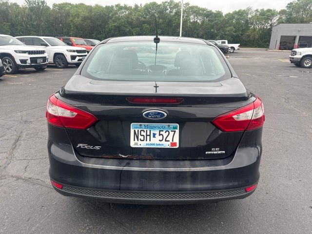 Used 2014 Ford Focus SE w/ SE Winter Package FWD image 8
