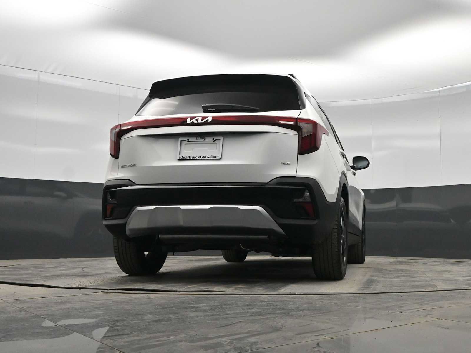 Used 2025 Kia Seltos S image 34