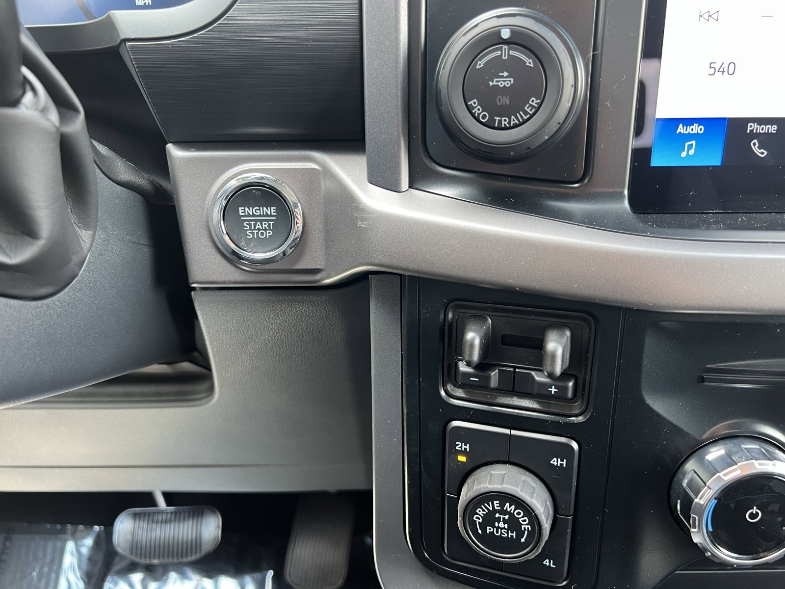 New 2025 Ford F150 XLT w/ Equipment Group 303A High image 29
