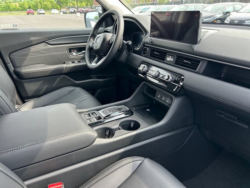 New 2026 Honda Pilot Touring image 25