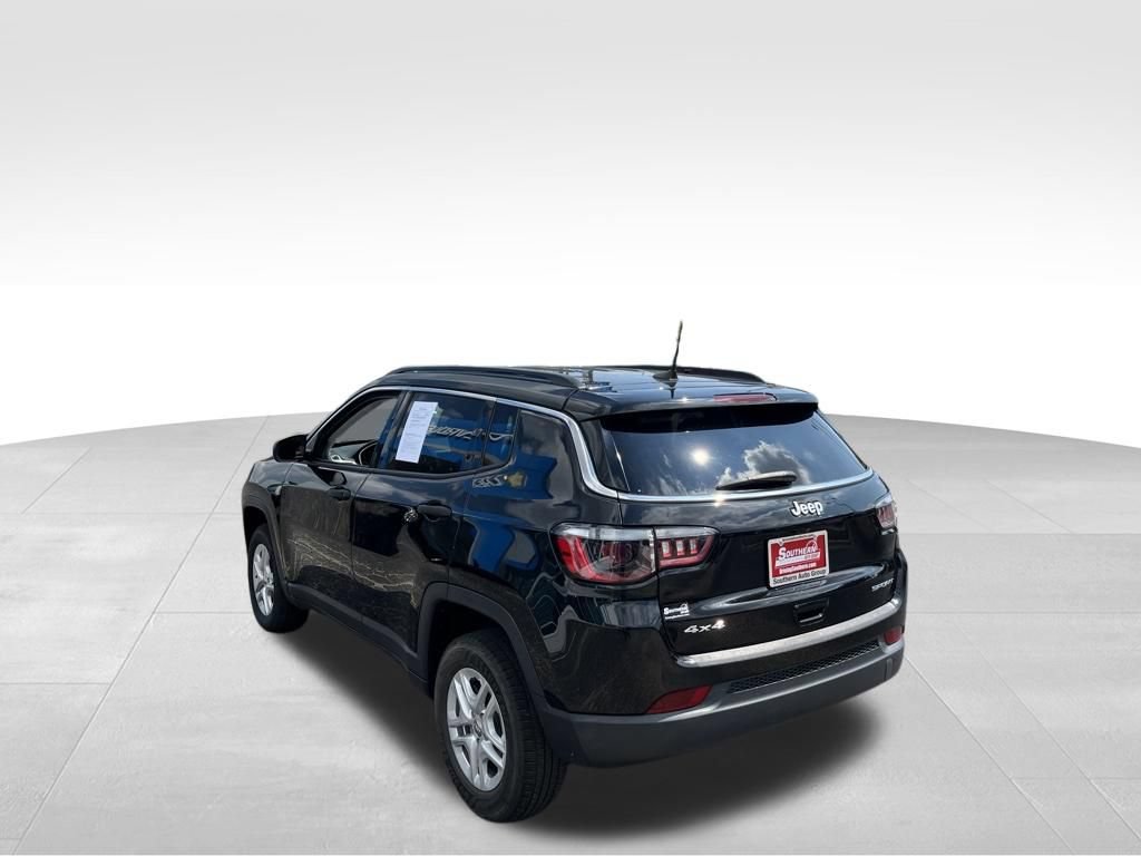 Used 2021 Jeep Compass Sport w/ Cold Weather Group AWD/4WD image 46