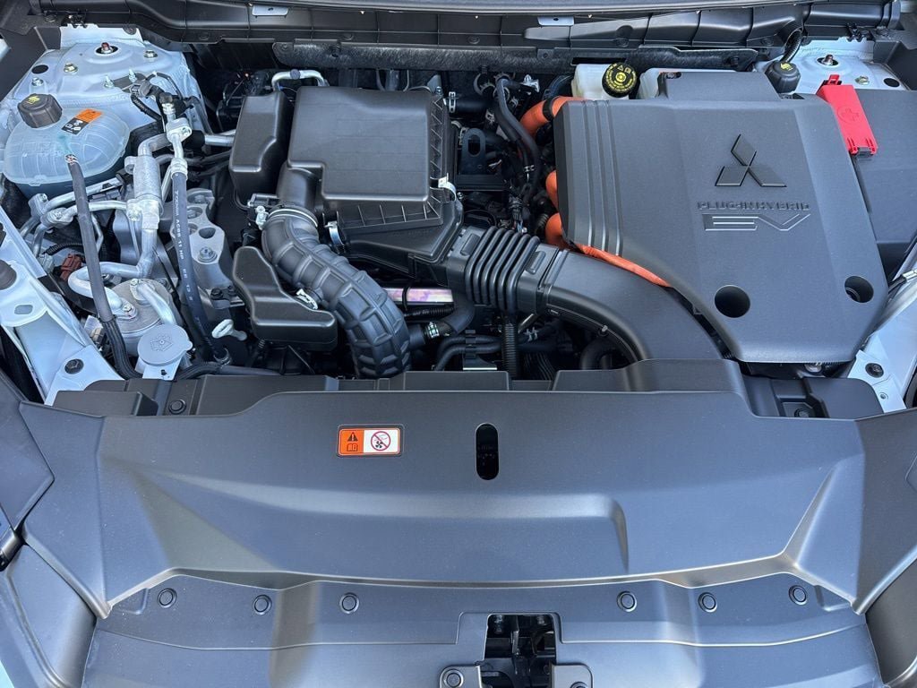 New 2025 Mitsubishi Outlander SEL AWD/4WD image 33