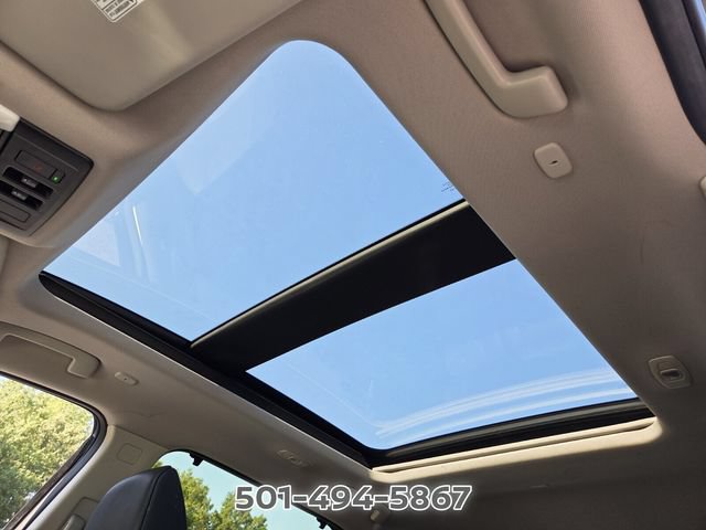 Used 2023 Nissan Rogue SV w/ SV Premium B Package FWD image 17
