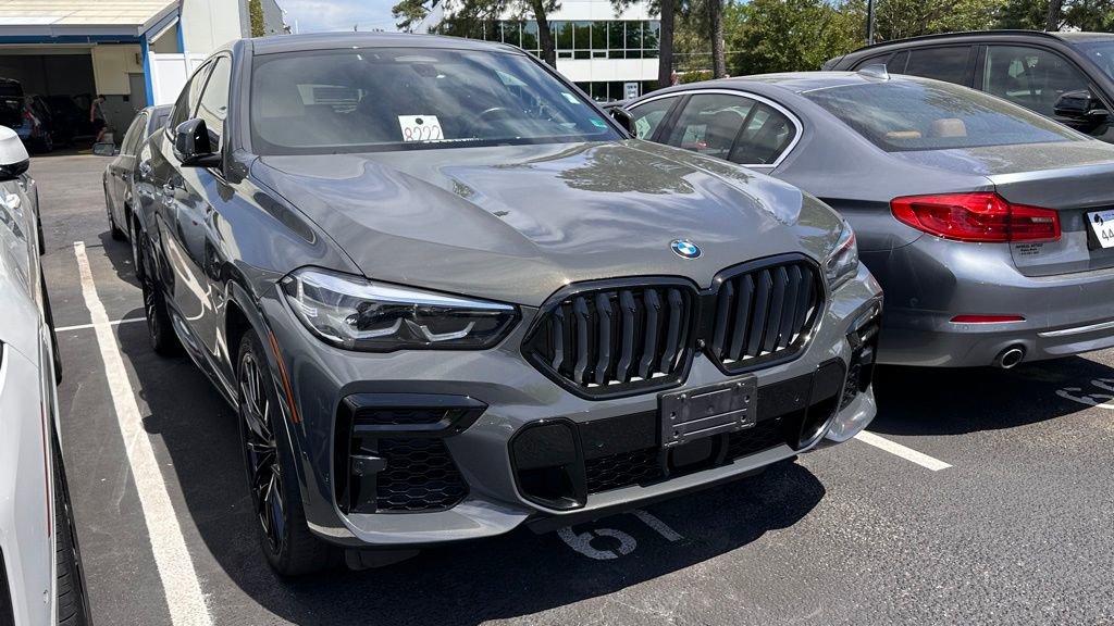 Used 2022 BMW X6 M50i w/ Dynamic Handling Package AWD/4WD image 1