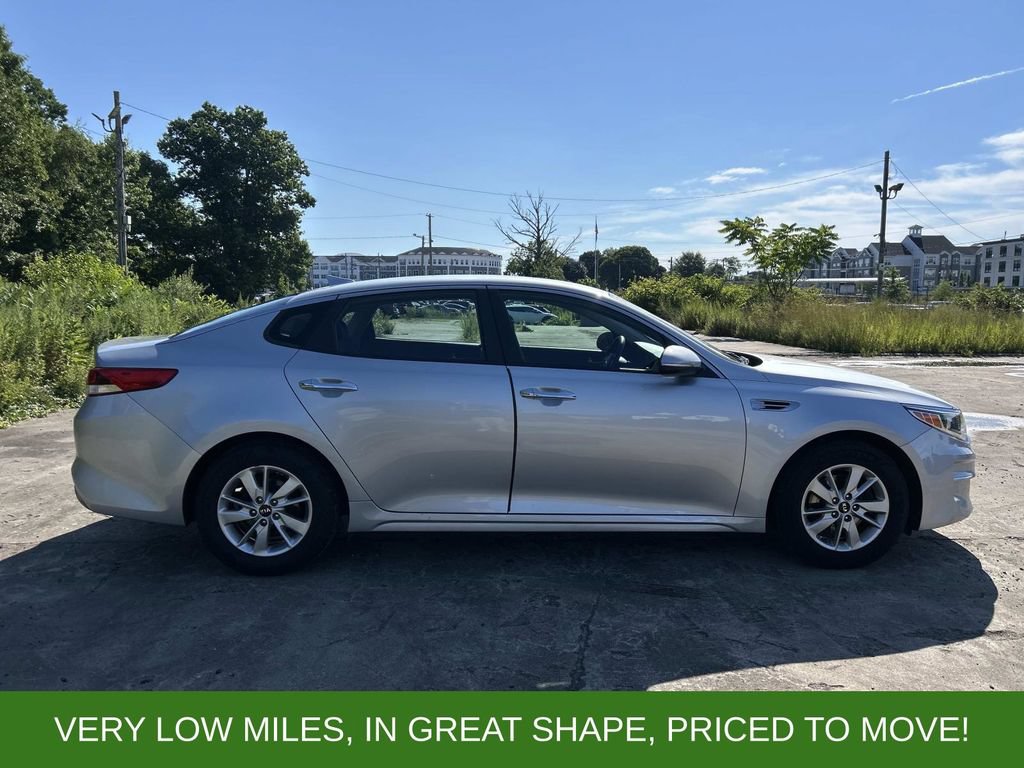 Used 2017 Kia Optima LX FWD image 6