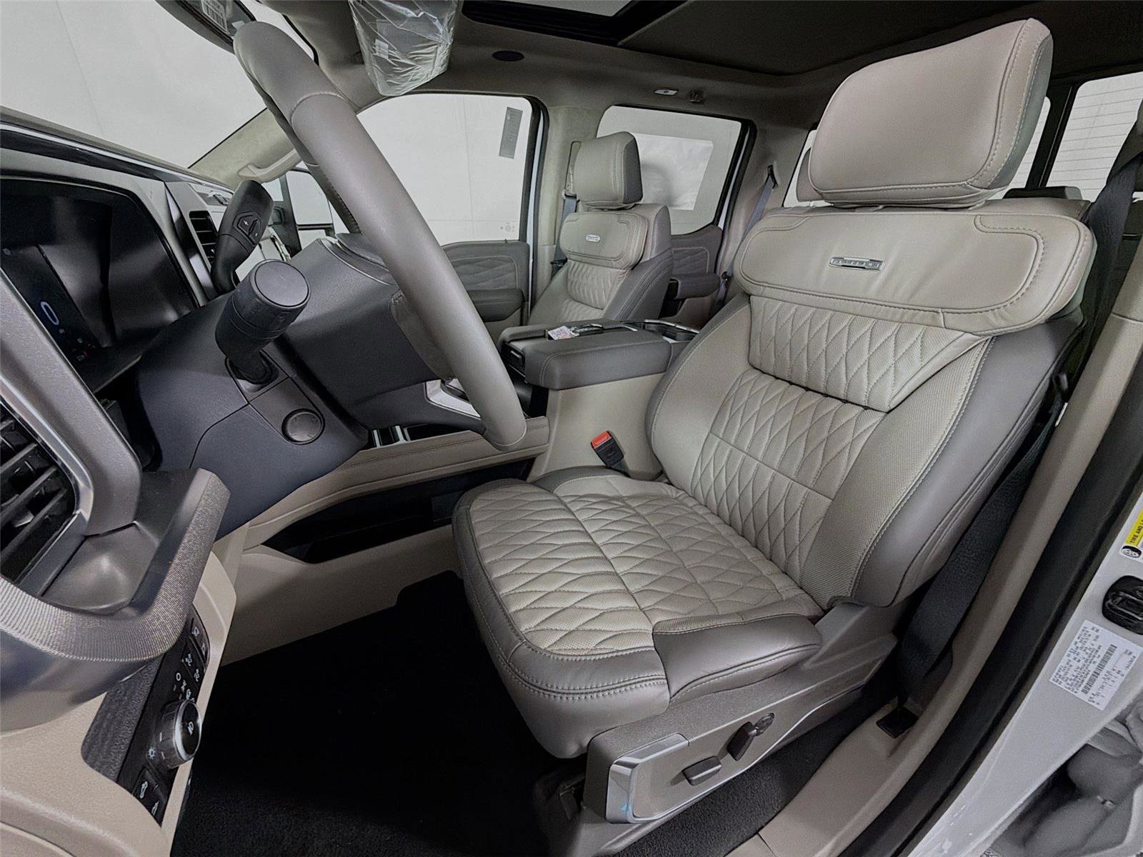 New 2026 Ford F250 Platinum w/ Platinum Plus Package image 11