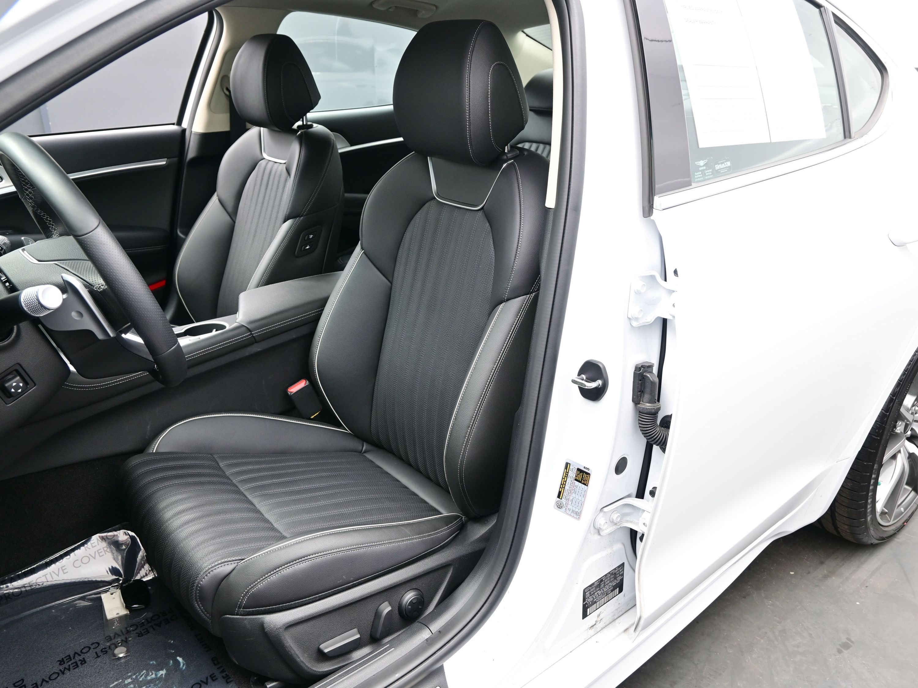 Certified 2026 Genesis G70 2.5T Prestige image 12