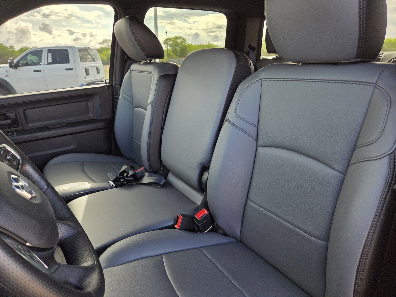 New 2026 RAM 3500 Tradesman AWD/4WD image 31