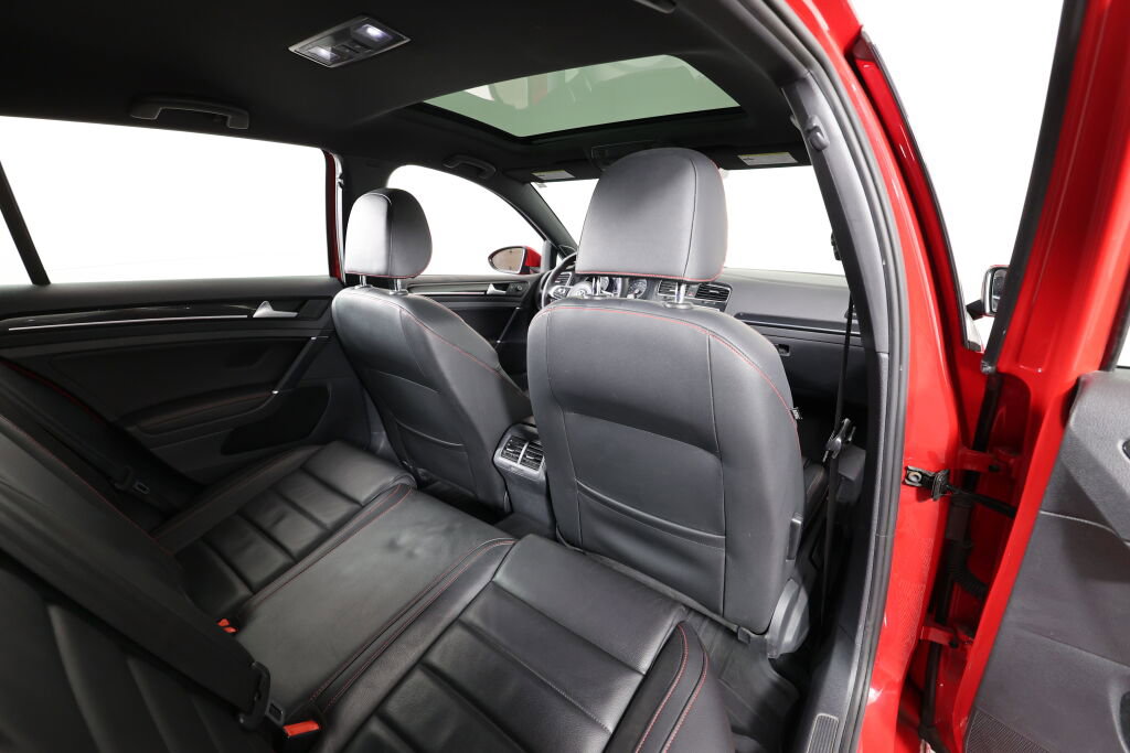 Used 2016 Volkswagen GTI Autobahn image 19