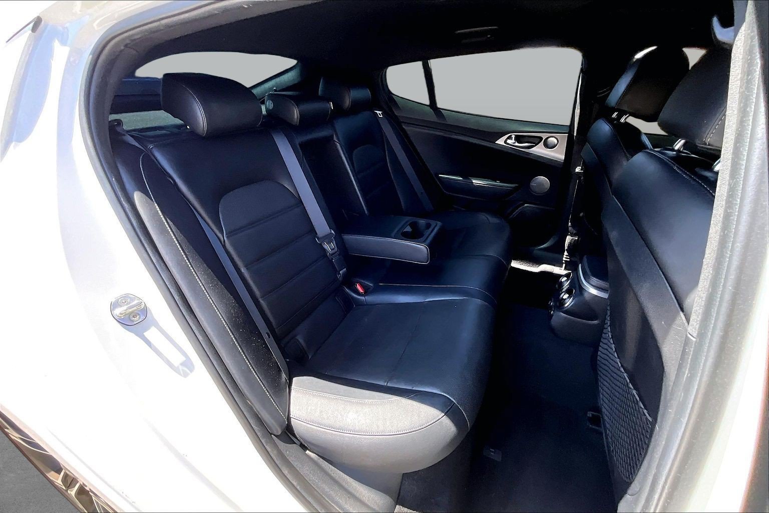 Used 2018 Kia Stinger GT2 RWD image 28