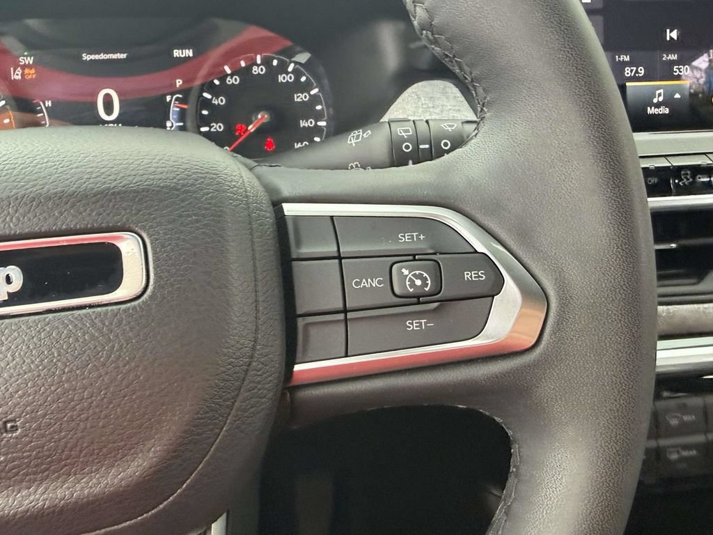Used 2023 Jeep Compass Latitude AWD/4WD image 34