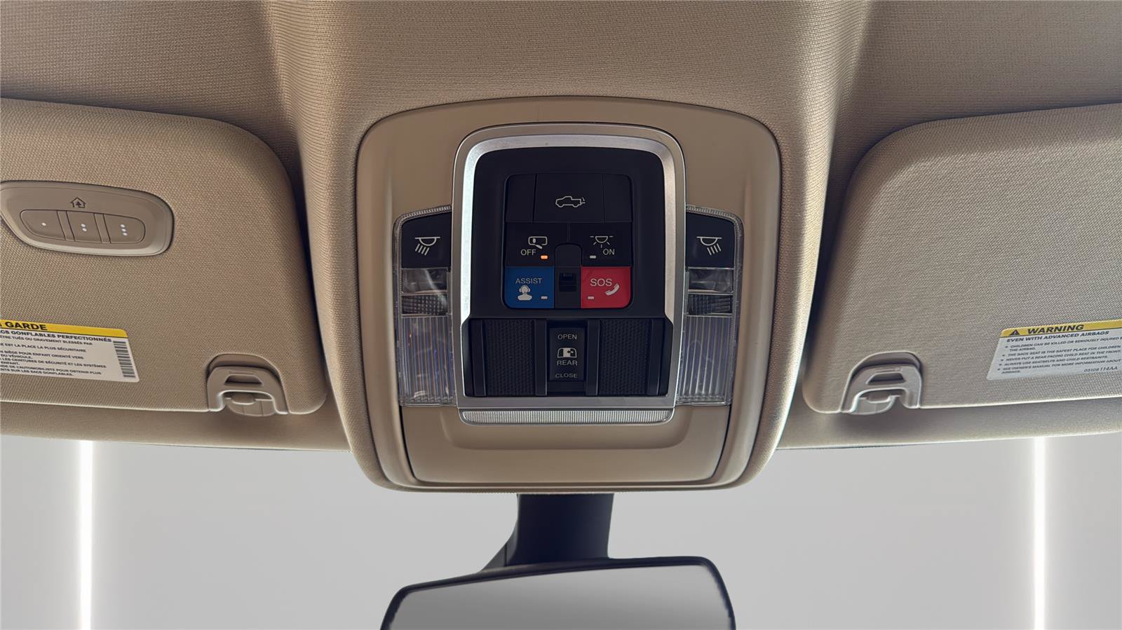 Used 2019 RAM 1500 Laramie AWD/4WD image 23