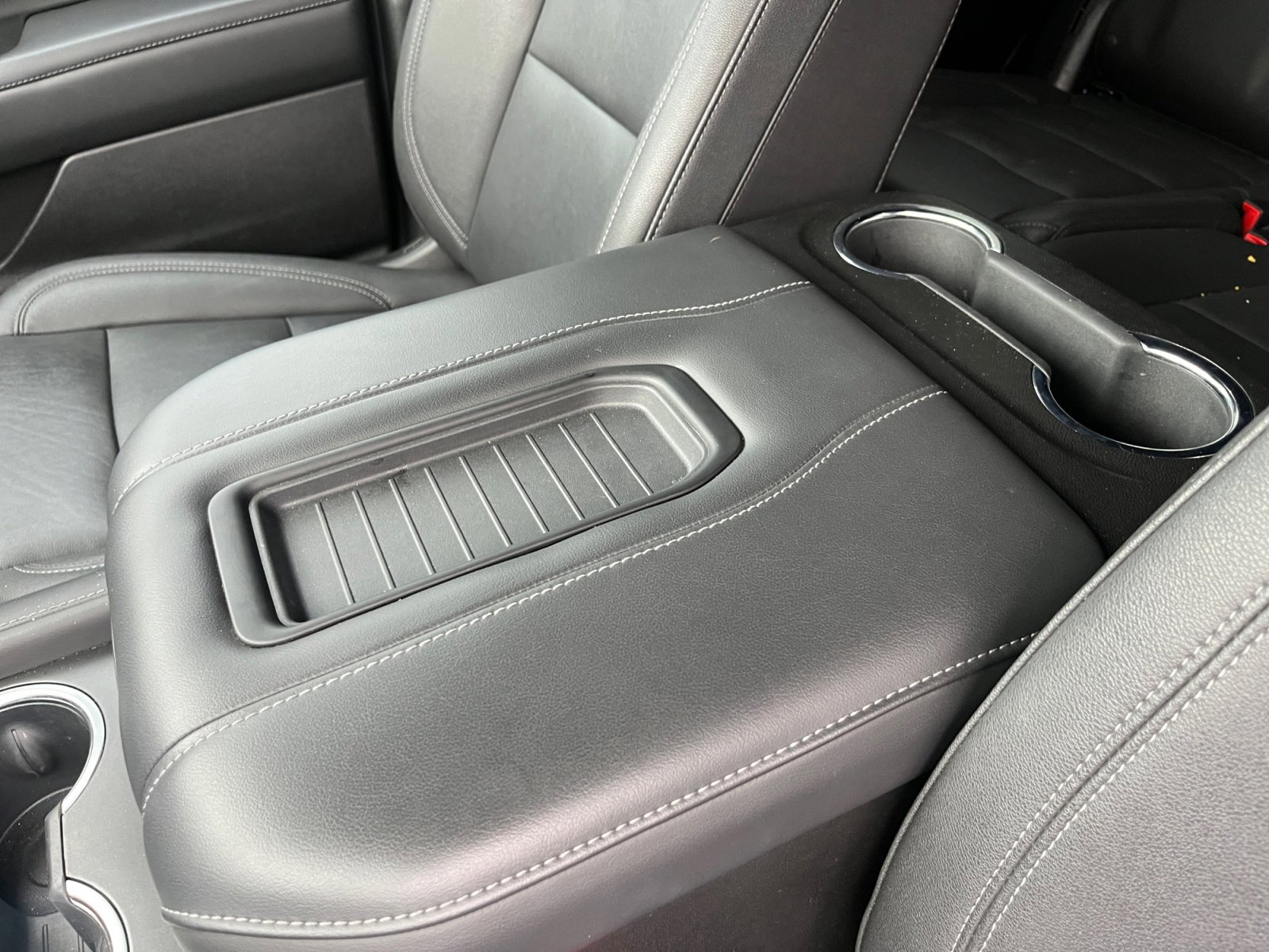 Used 2023 Chevrolet Tahoe Z71 w/ Luxury Package image 15