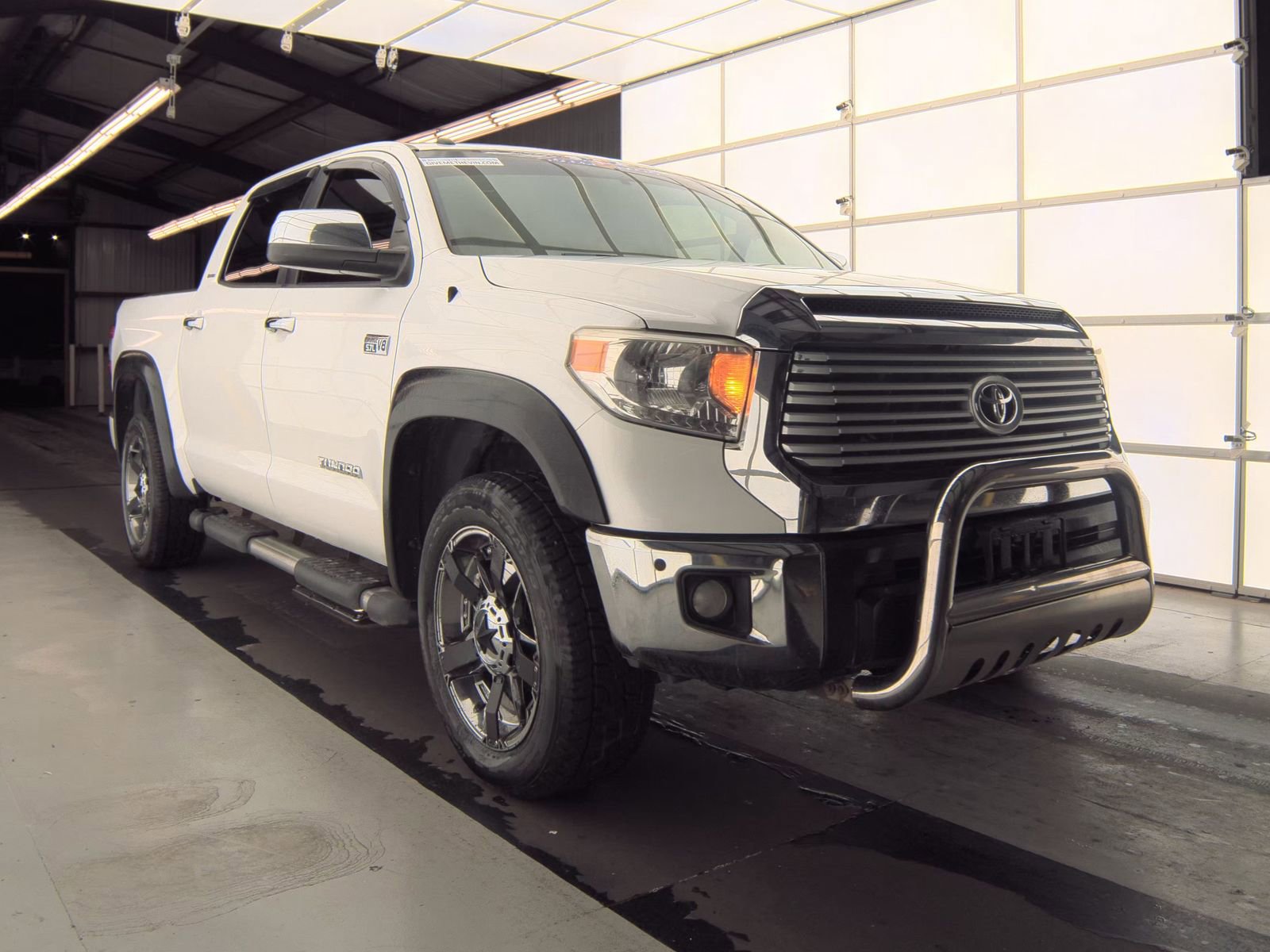 Used 2014 Toyota Tundra Limited image 4