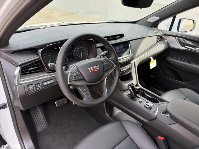 New 2026 Cadillac XT5 Sportv w/ LPO, Floor Liner Package image 13