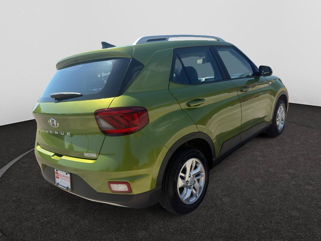 Used 2020 Hyundai Venue SEL FWD image 4