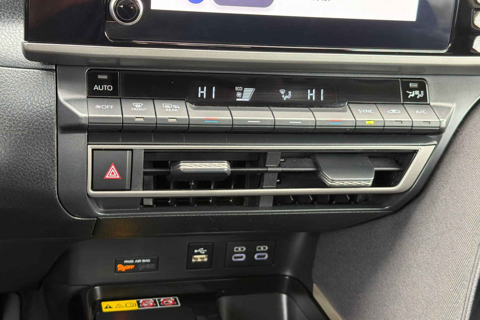 Certified 2025 Toyota Camry LE image 19