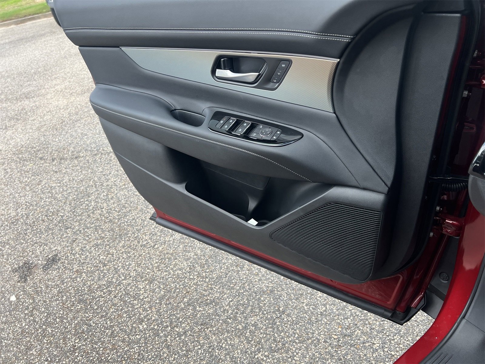 New 2025 Nissan Murano SL w/ Cargo Package image 16