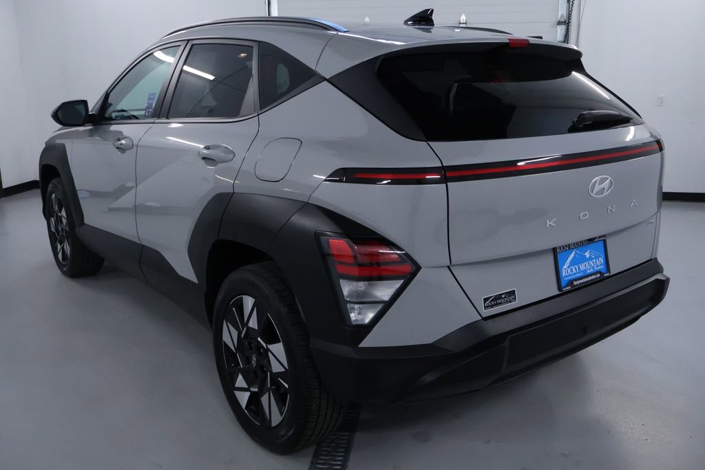 Used 2024 Hyundai Kona SEL image 5