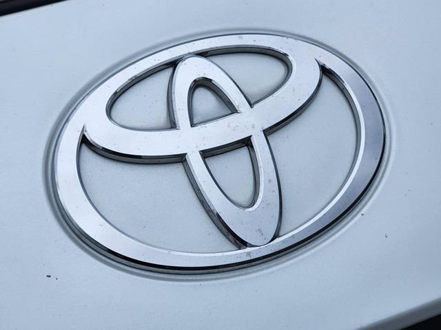 Used 2024 Toyota Prius Prime FWD image 19