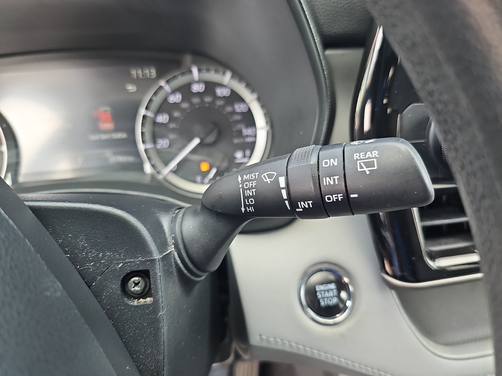 Used 2023 Toyota Highlander L FWD image 19