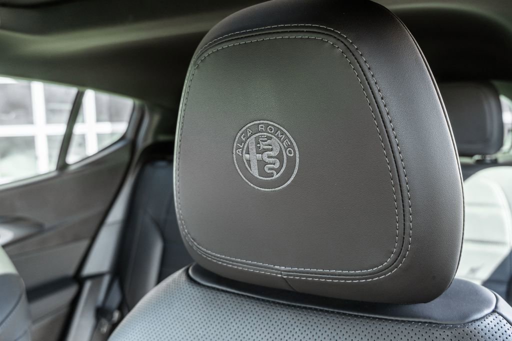 Used 2024 Alfa Romeo Tonale Veloce image 8