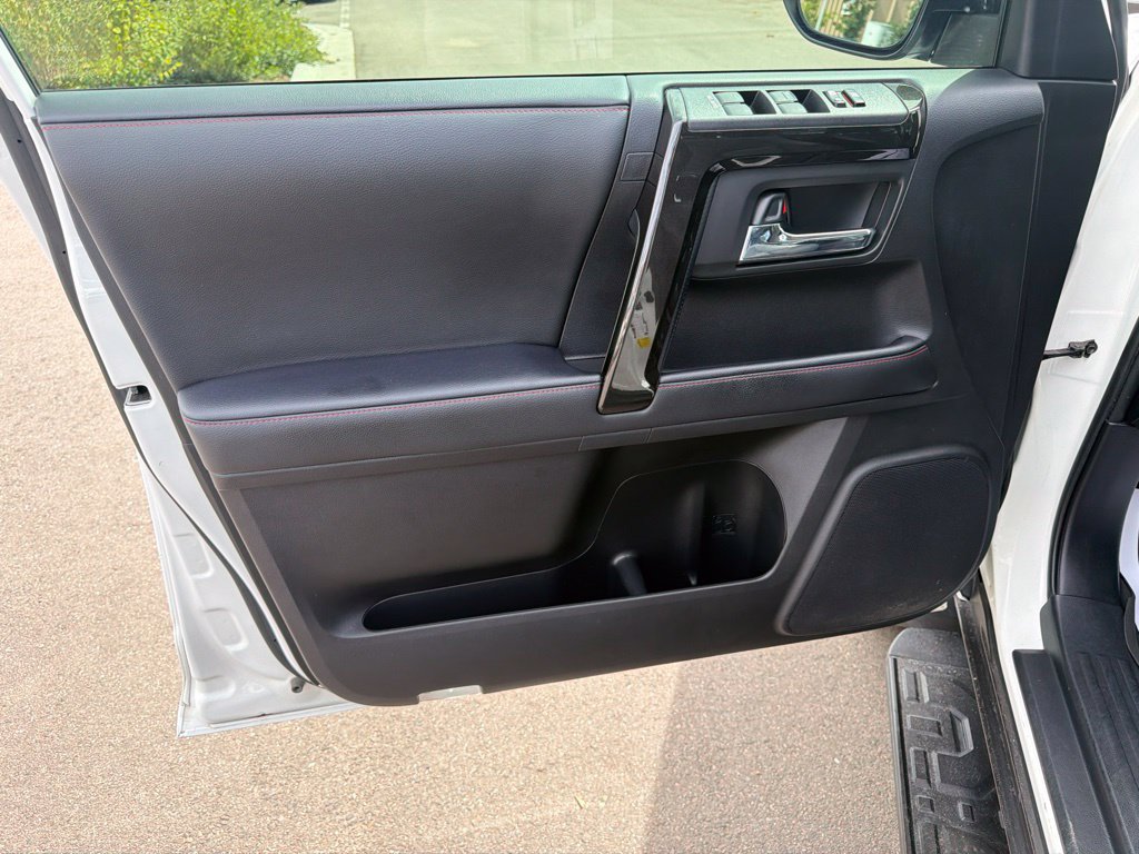 Used 2021 Toyota 4Runner Venture w/ Moonroof Package AWD/4WD image 22