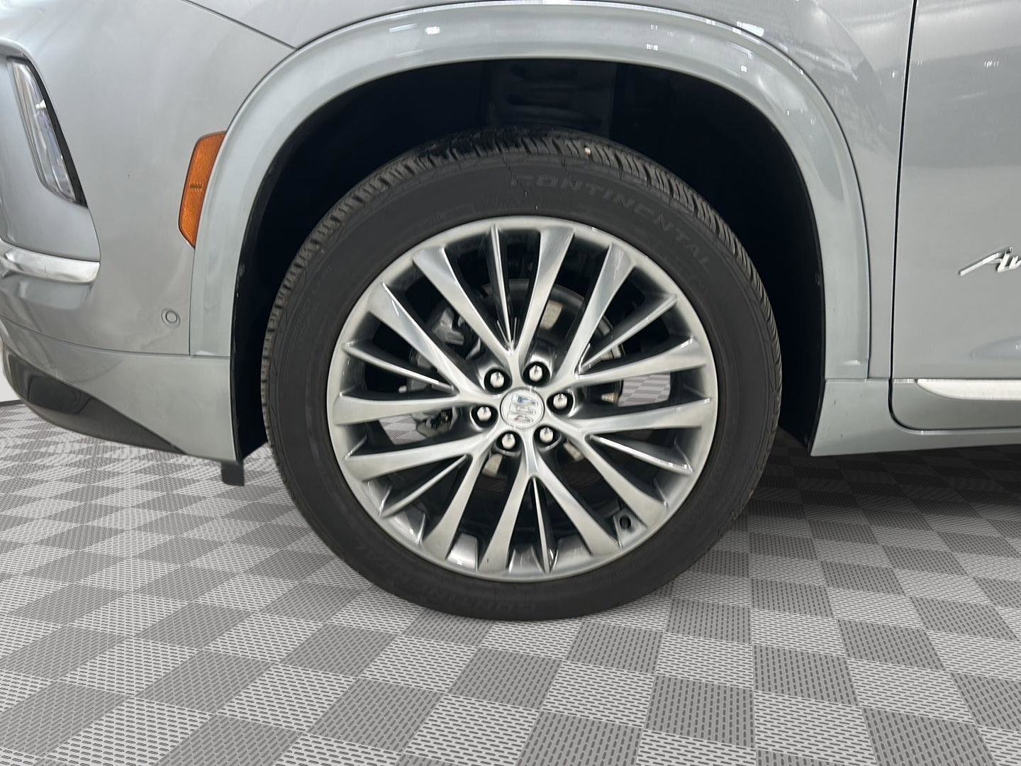 Used 2025 Buick Enclave Avenir w/ Super Cruise Package AWD/4WD image 28