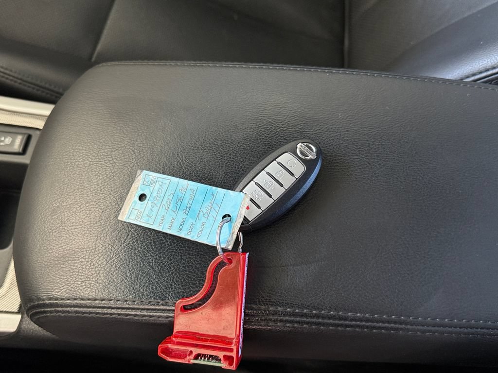 Used 2015 Nissan Altima 3.5 SL FWD image 32