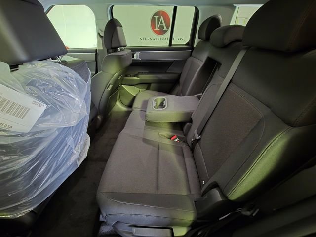 New 2026 Hyundai Santa Fe SE image 11