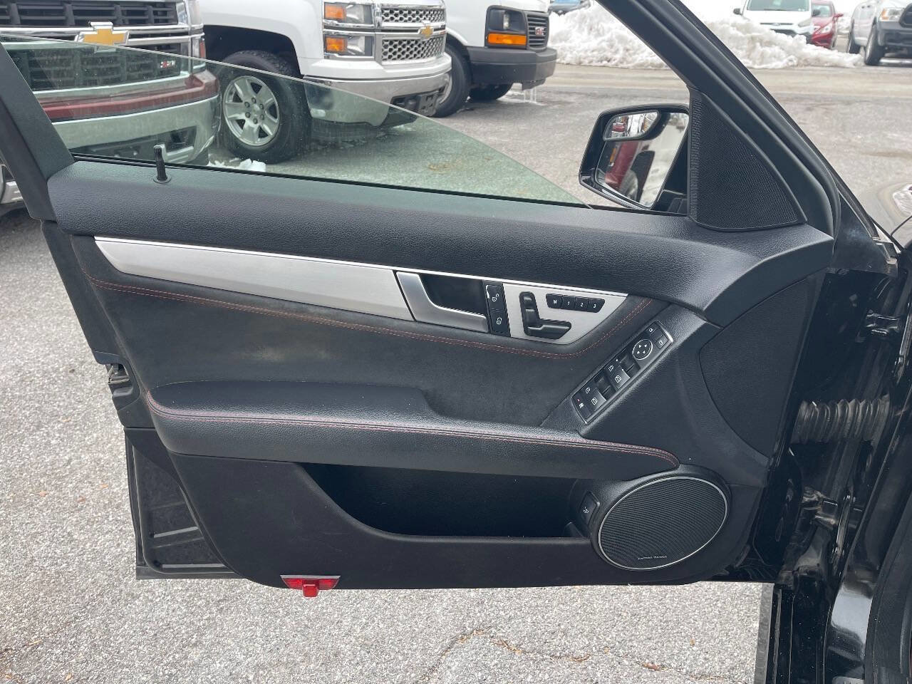 Used 2013 Mercedes-Benz C 300 4MATIC Sedan image 21