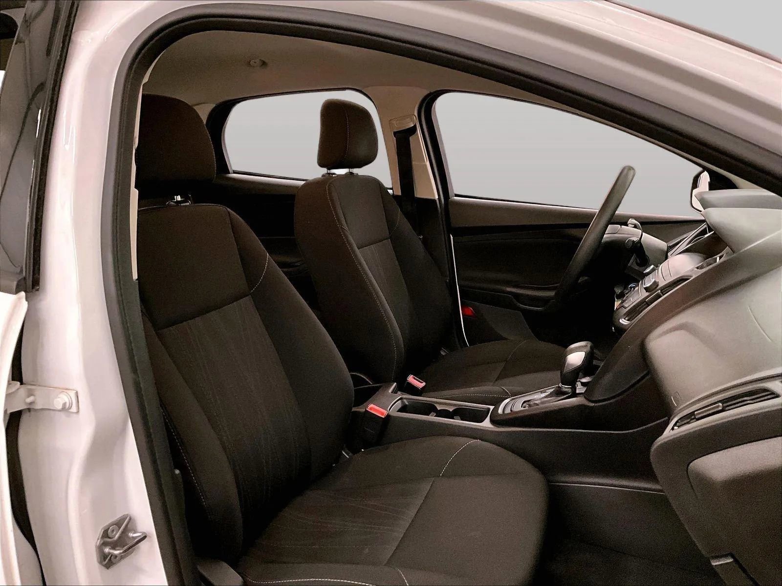 Used 2018 Ford Focus S FWD image 7