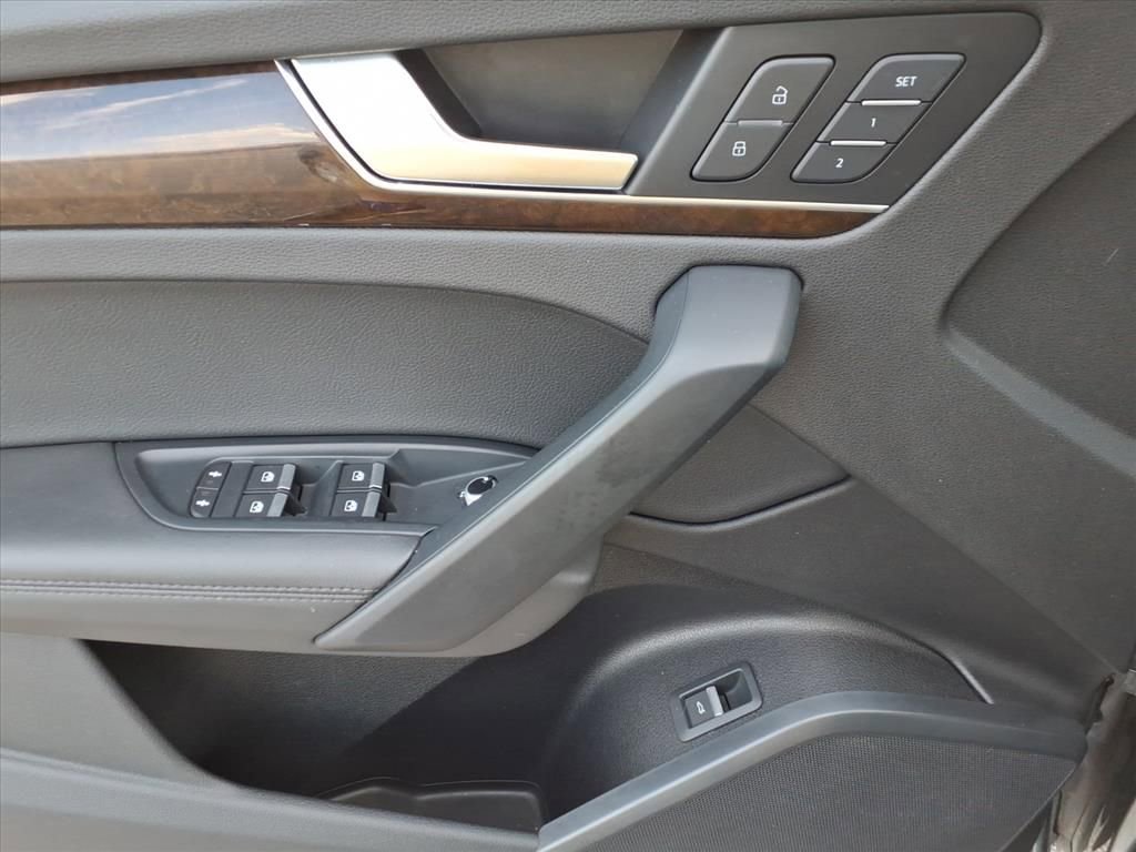 Used 2020 Audi Q5 2.0T Premium Plus w/ Premium Plus Package image 20