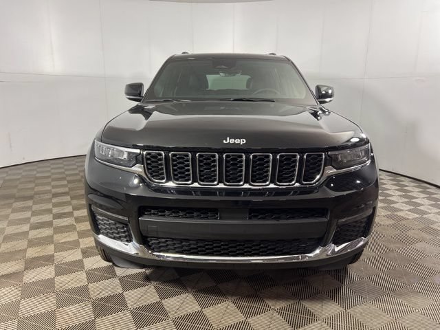 New 2025 Jeep Grand Cherokee L Limited w/ Trailer Tow Package RWD image 2