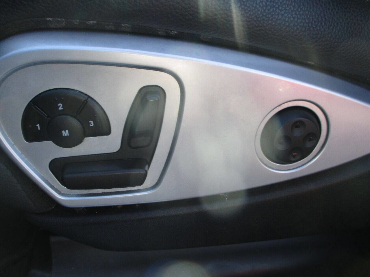 Used 2010 Mercedes-Benz ML 350 4MATIC image 9