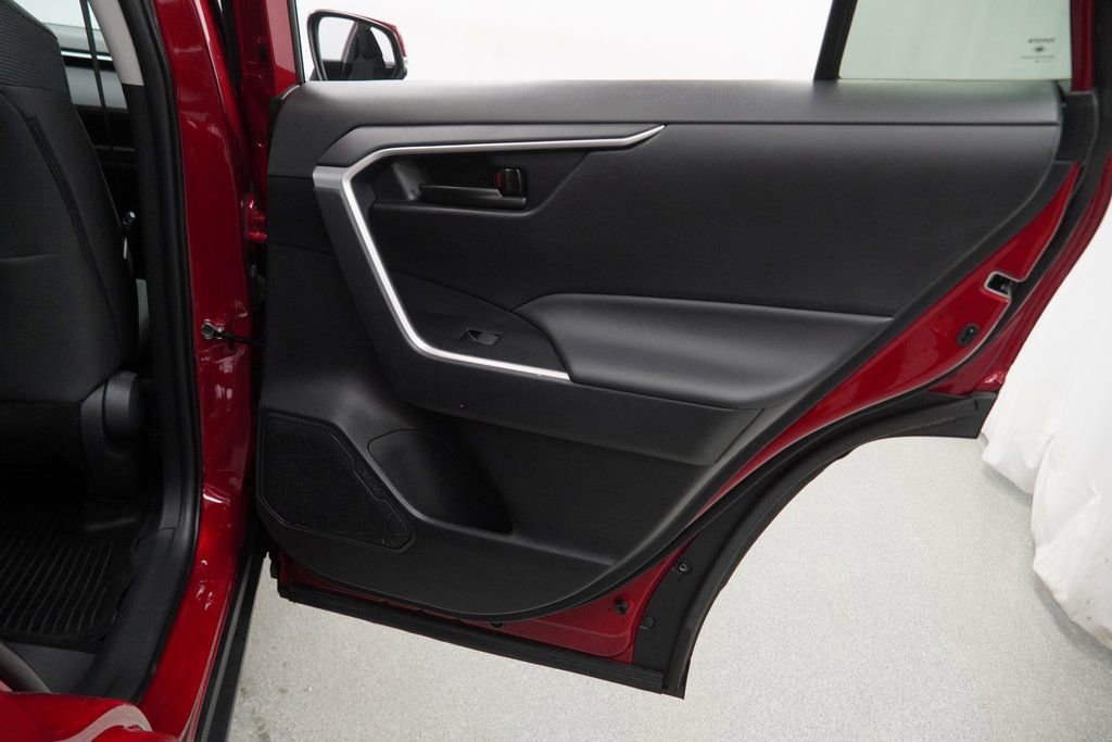 Used 2025 Toyota RAV4 LE image 41