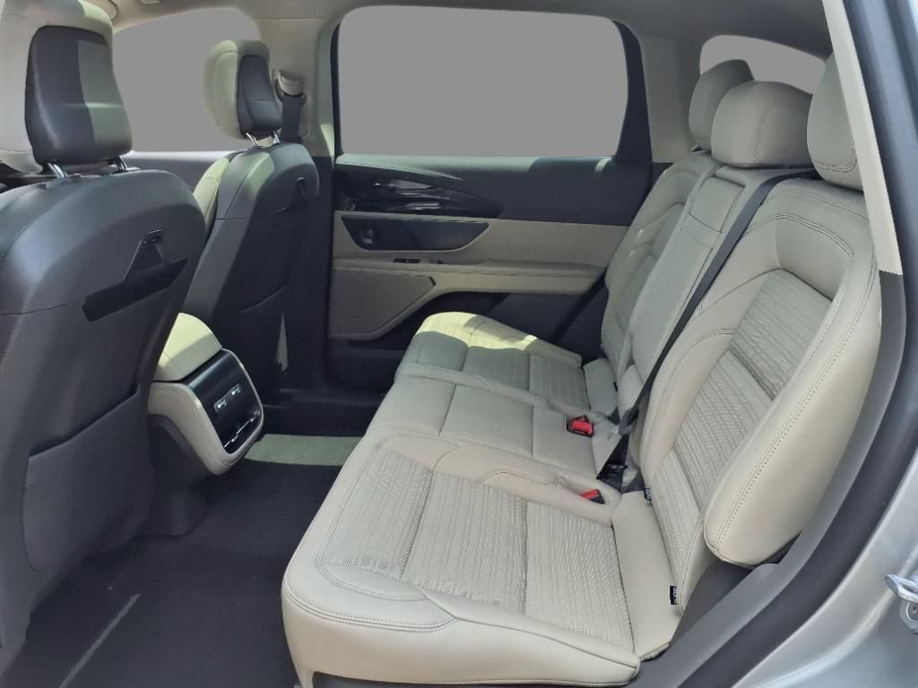 New 2025 Lincoln Nautilus Reserve w/ Jet Appearance Package AWD/4WD image 7