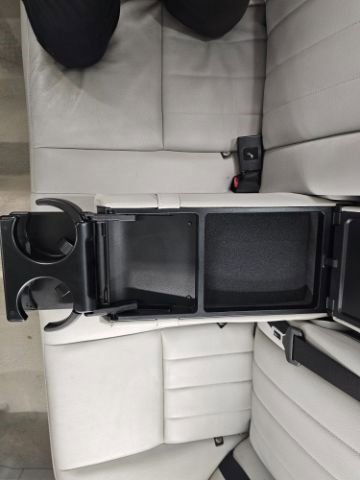 Used 2009 Mercedes-Benz C 300 Sedan image 33