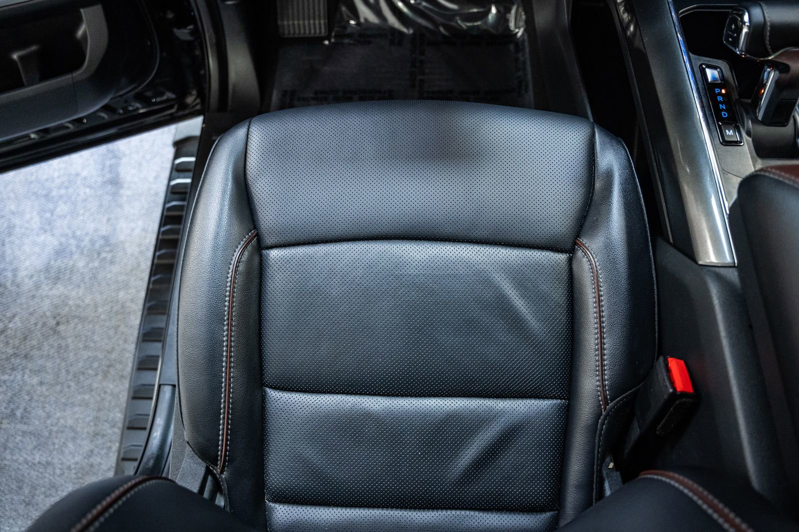 Certified 2023 Ford F150 Lariat w/ Equipment Group 502A High image 38