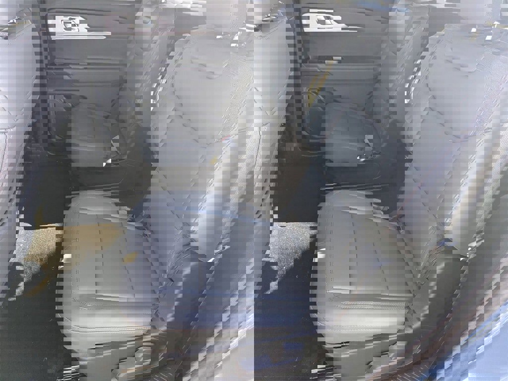 New 2026 Ford Explorer Active w/ Active Comfort Package image 18