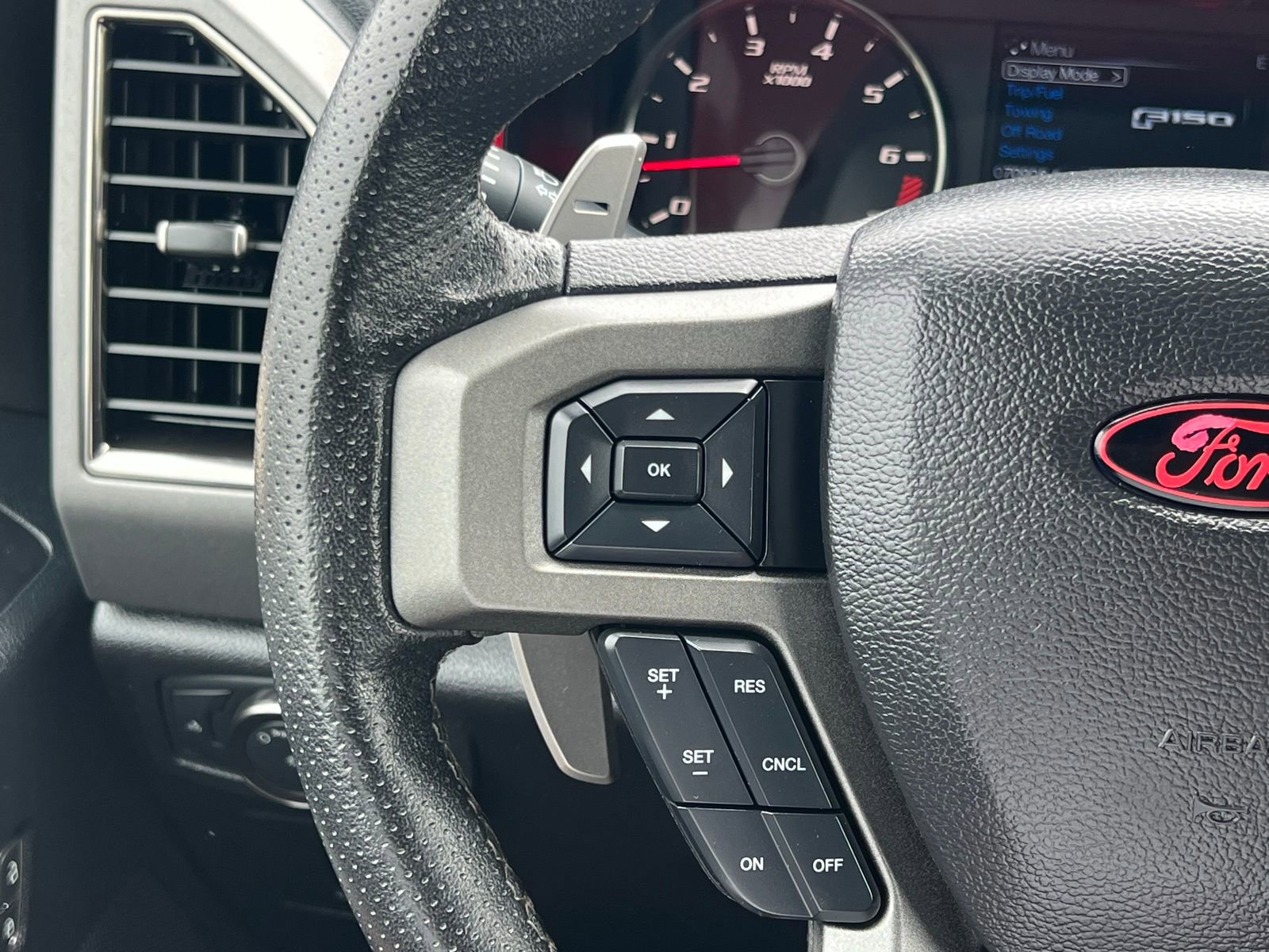 Used 2018 Ford F150 Raptor w/ Equipment Group 801A Mid image 29