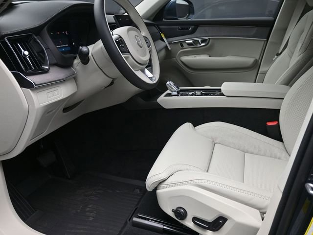 New 2026 Volvo XC90 T8 Ultra w/ Protection Package Premier image 17
