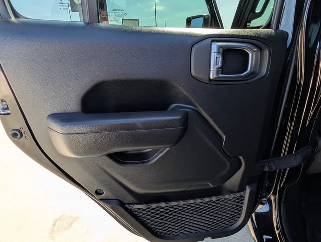 Used 2022 Jeep Wrangler Unlimited Sport AWD/4WD image 15