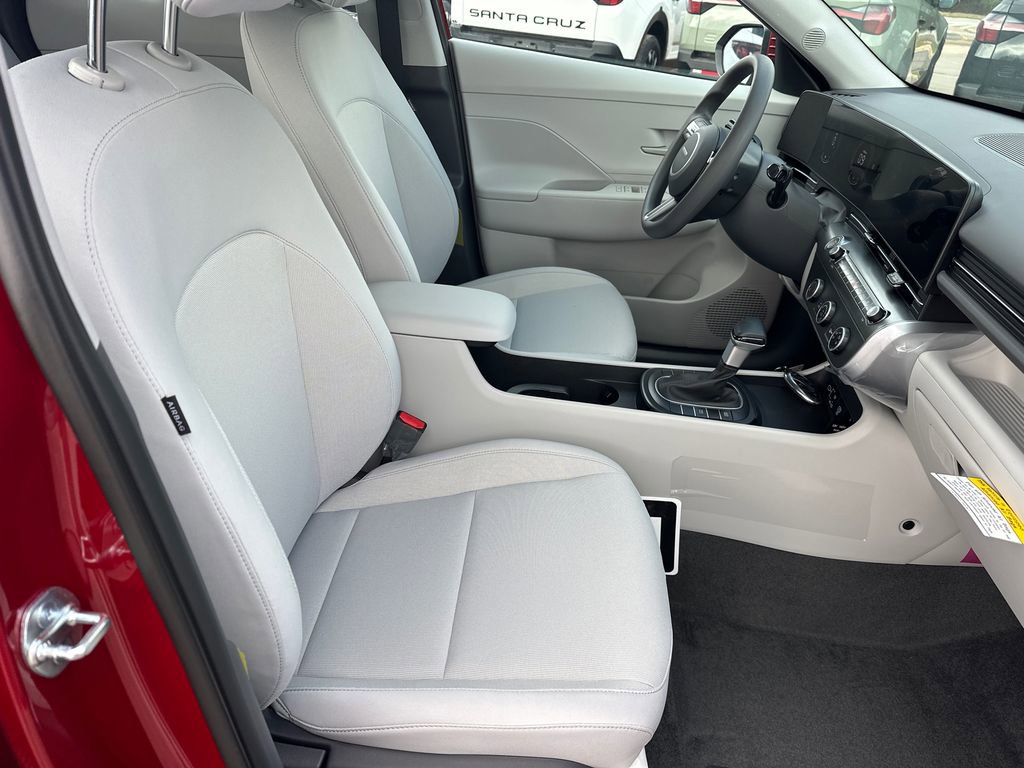 New 2026 Hyundai Kona SE image 13