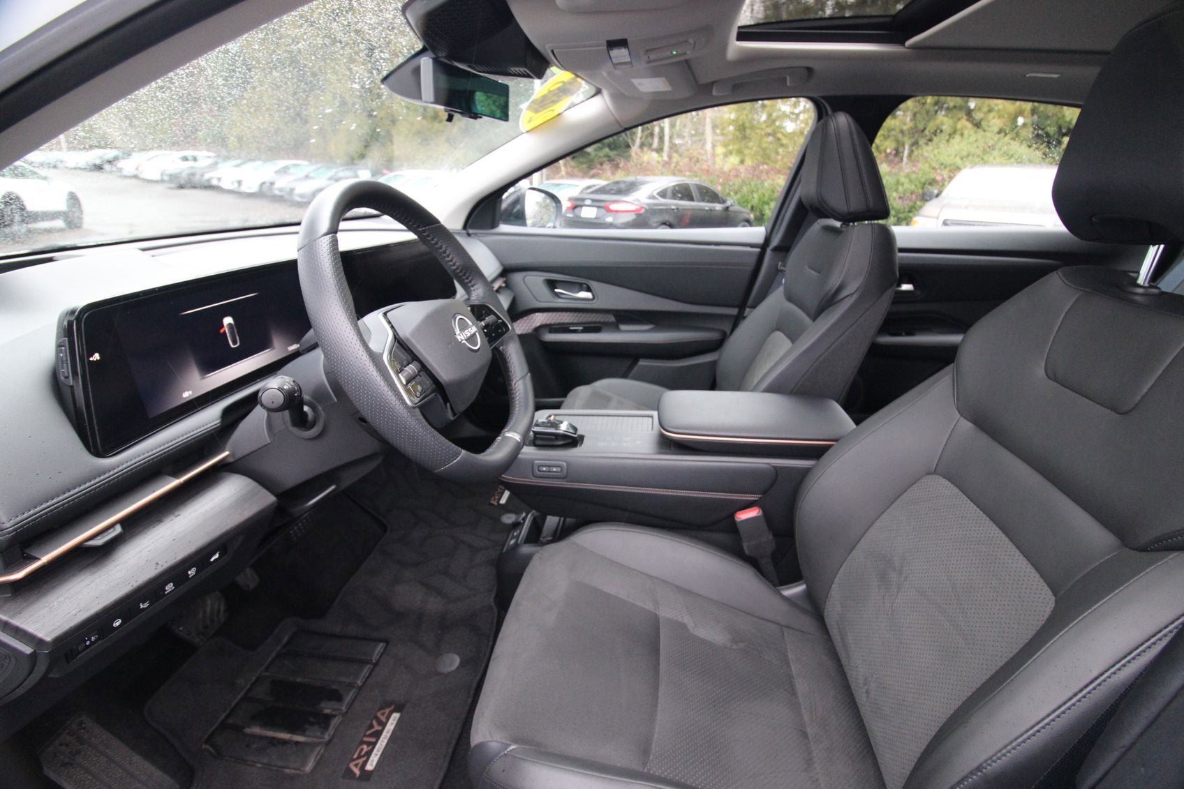Used 2023 Nissan Ariya FWD image 11